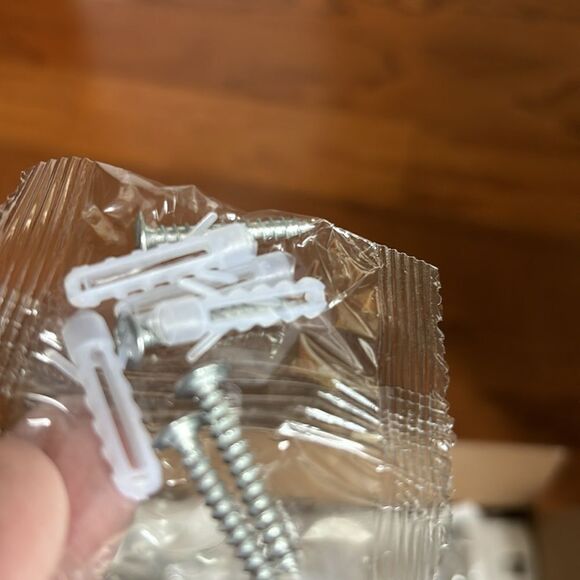 48 pc Hat Rack Adhesive or attach to wall with included screws - Picture 7 of 9